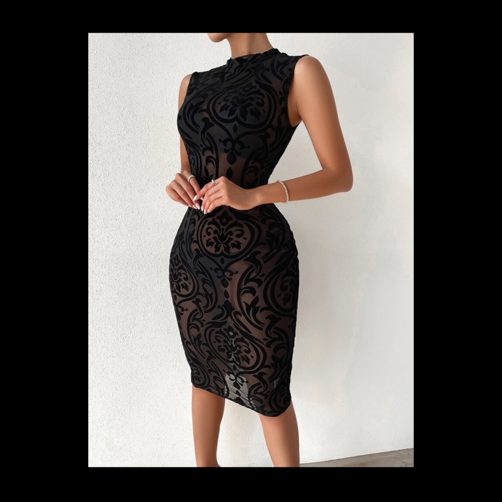 SHEIN Black Velvet Patterned Midi Dress - Picture 2 of 5